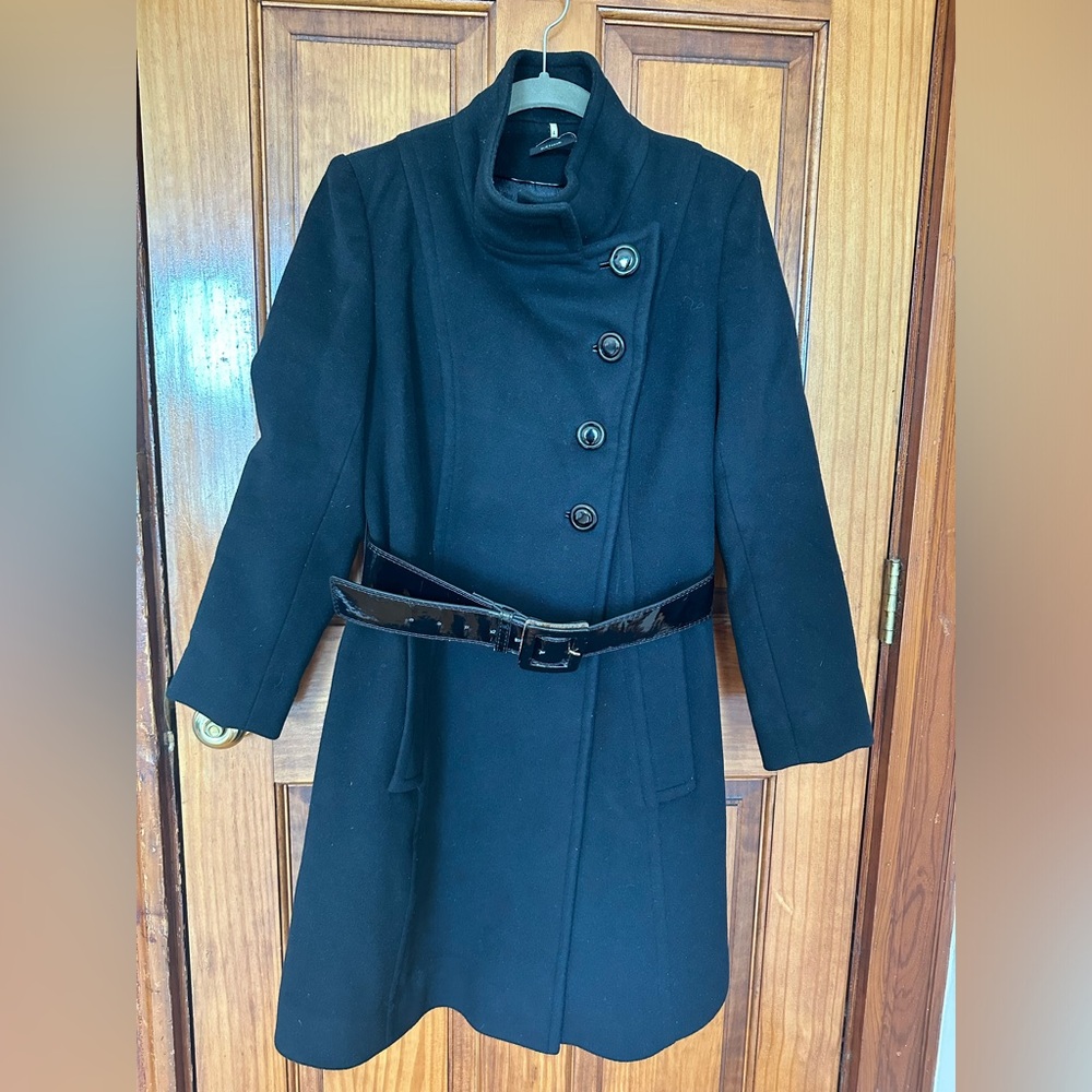 Tahari Belted Wool Coat in Size 4P